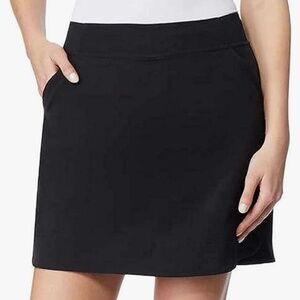 NWT Women's Ultra Soft Stretch Skort Black Small